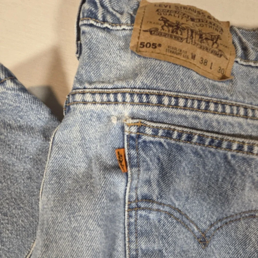 Vintage Levi's Jeans 505 38x30 Relaxed‎ Fit Straight Leg Light Wash Orange Tab